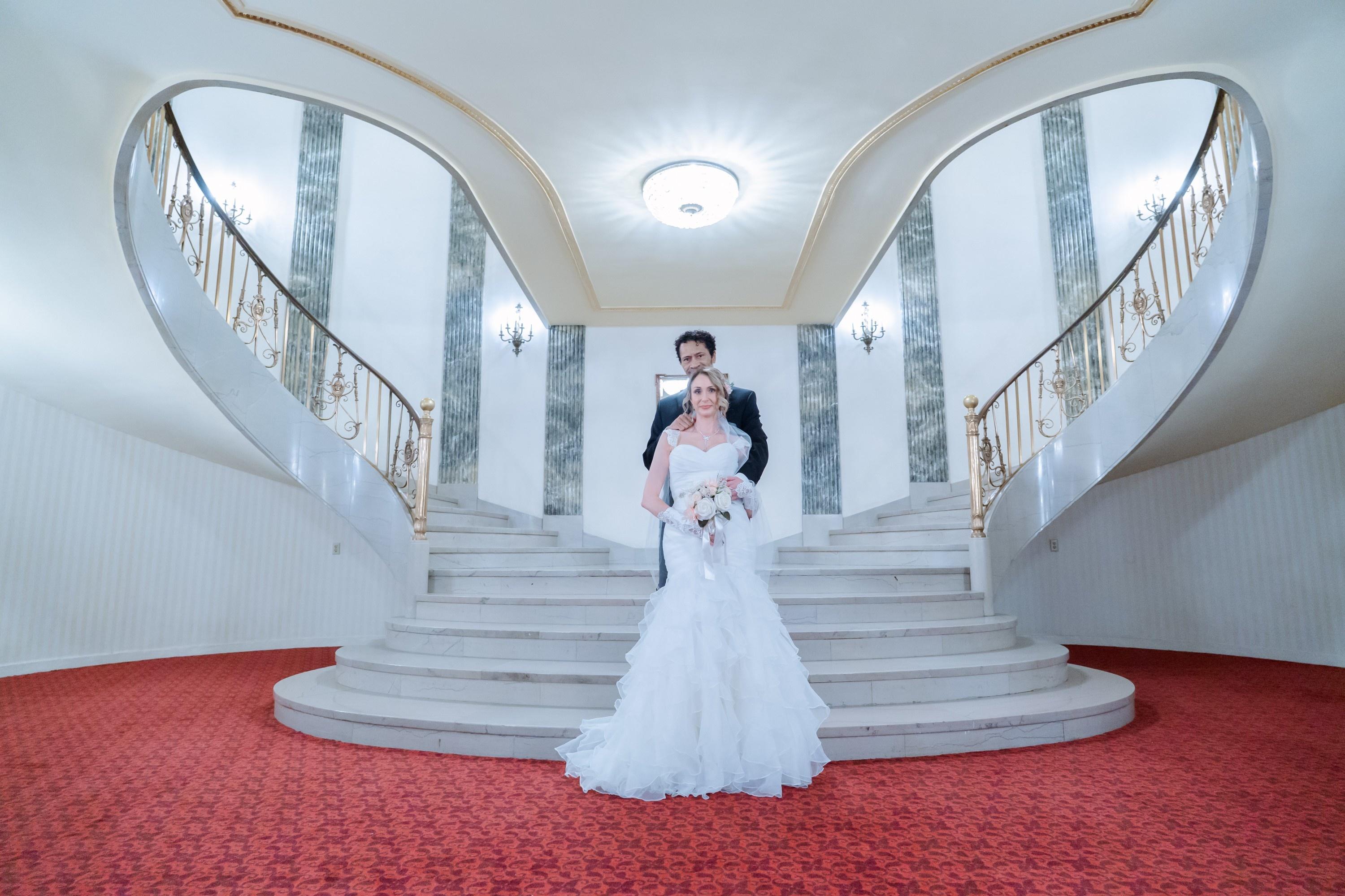 carousel-hero-element image-0